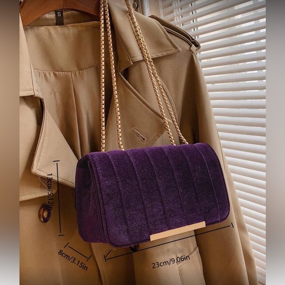Elegant Purple Velvet Clutch with Gold Chain